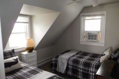 upstairs_003