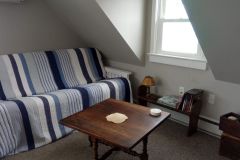 upstairs_009