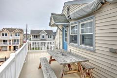 upstairs_017